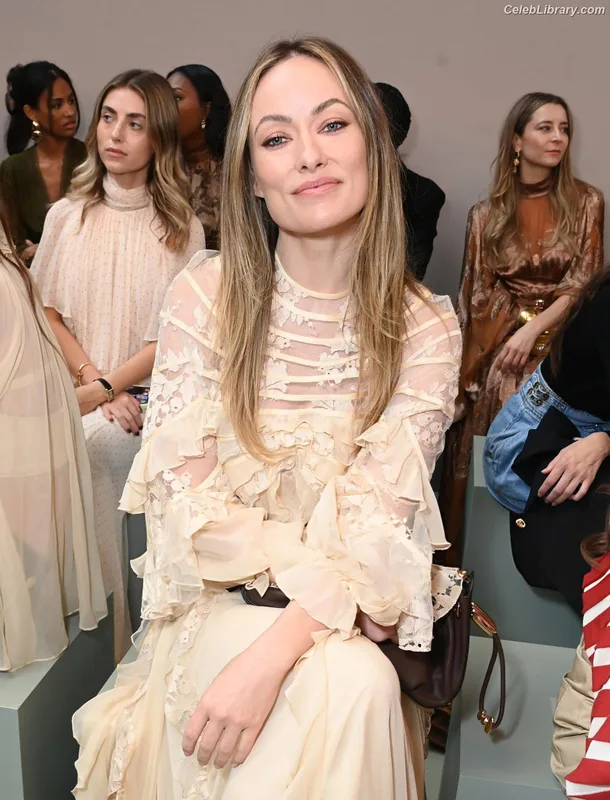 Olivia Wilde photo 9 of 1242