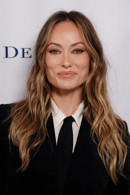 Olivia Wilde photo 3 of 1242