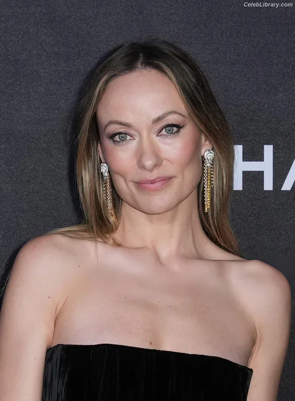 Olivia Wilde photo 9 of 1242