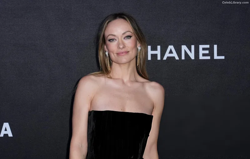 Olivia Wilde photo 12 of 1242