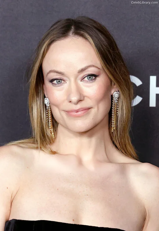 Olivia Wilde photo 3 of 1242
