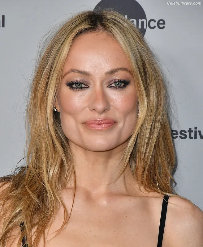 Olivia Wilde photo 2 of 1242