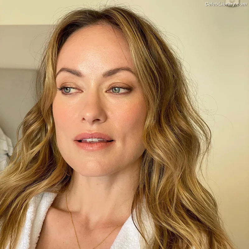 Olivia Wilde photo 17 of 1242
