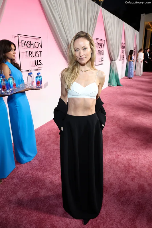 Olivia Wilde photo 8 of 1242