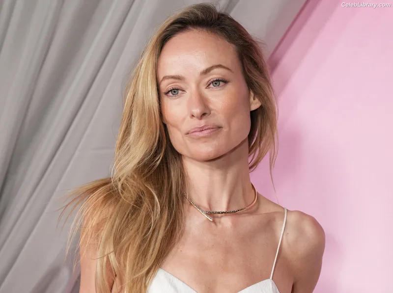 Olivia Wilde photo 17 of 1242