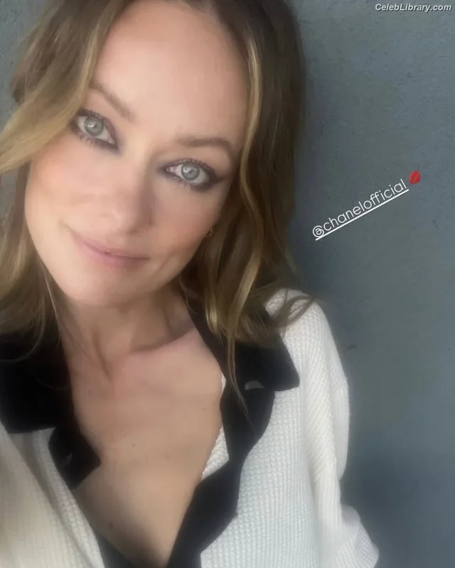 Olivia Wilde photo 3 of 1242