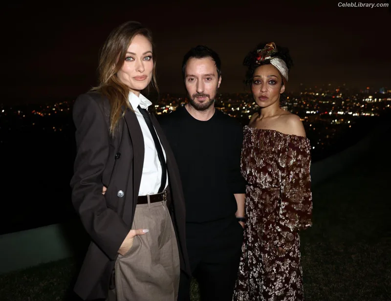 Olivia Wilde photo 16 of 1242