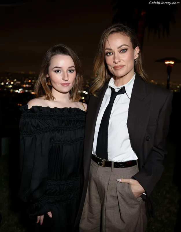 Olivia Wilde photo 20 of 1242