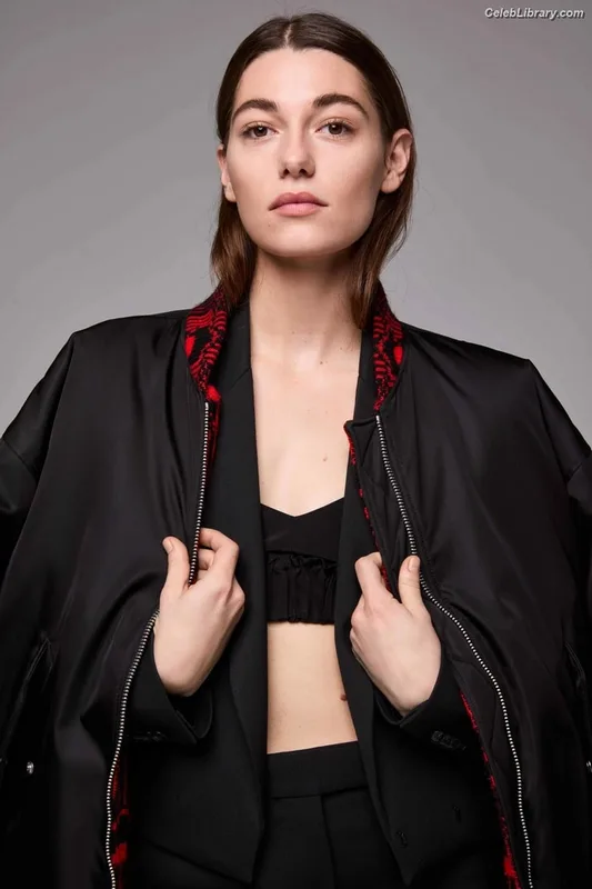 Ollivier Mathilde photo 10 of 18
