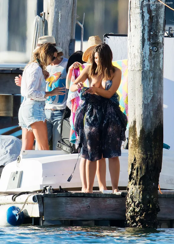 Olympia Valance photo 20 of 138