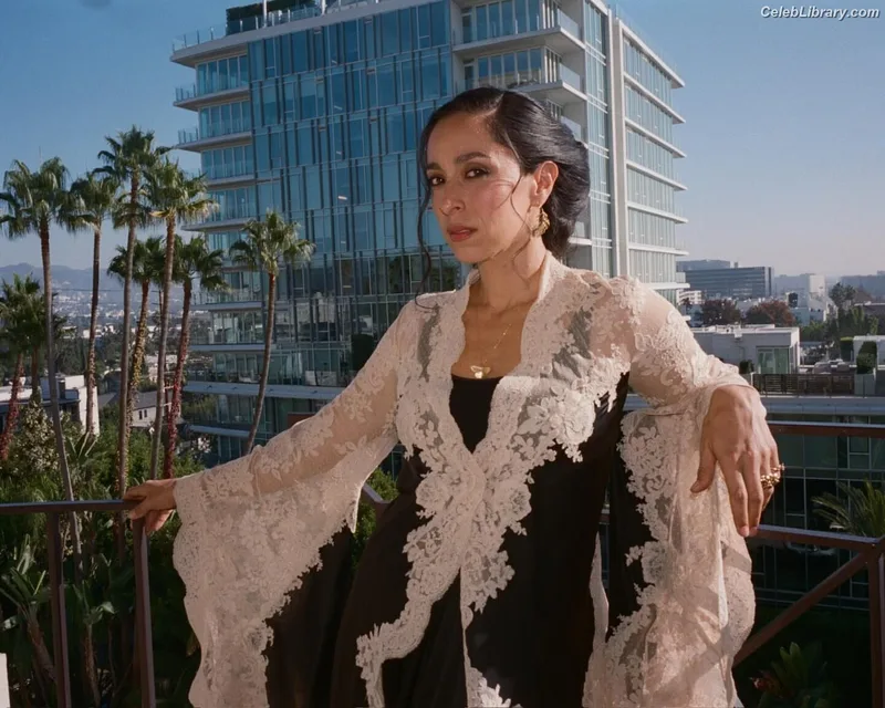 Oona Chaplin photo 22 of 60