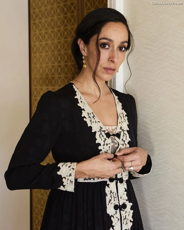 Oona Chaplin photo 2 of 60