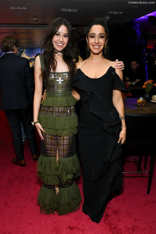 Oona Chaplin photo 4 of 60