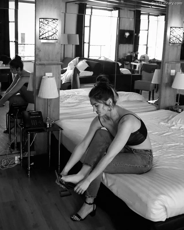Ophélie Bau photo 6 of 67