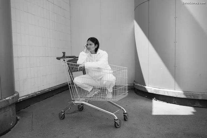 Ophélie Bau photo 9 of 67