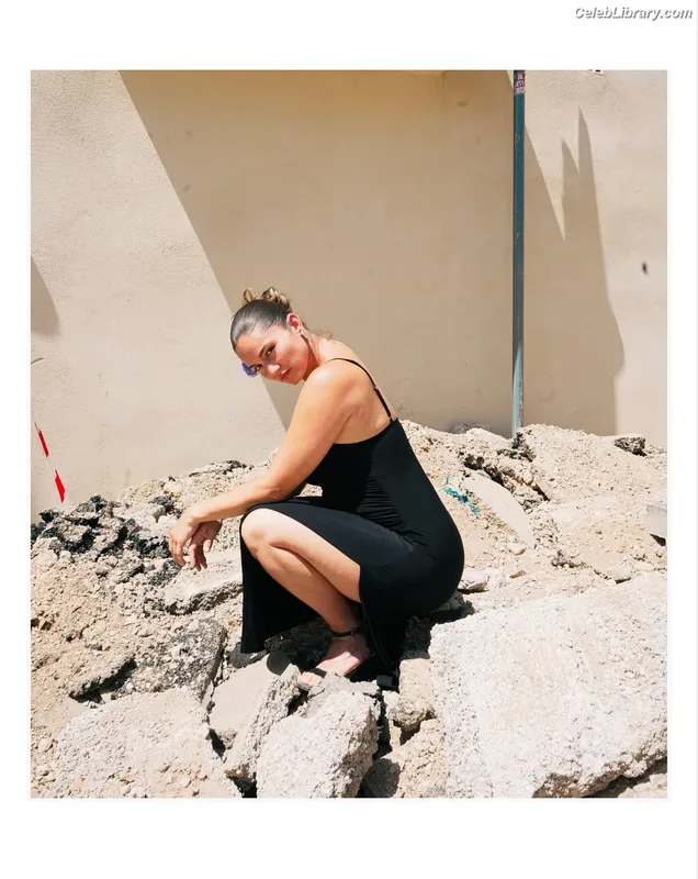 Ophélie Bau photo 18 of 67