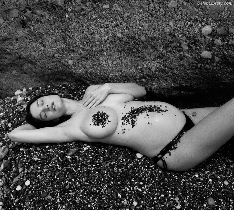 Ophelie Guillermand photo 7 of 130