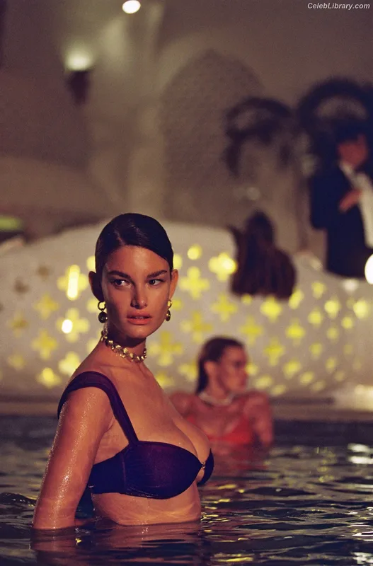 Ophelie Guillermand photo 15 of 130