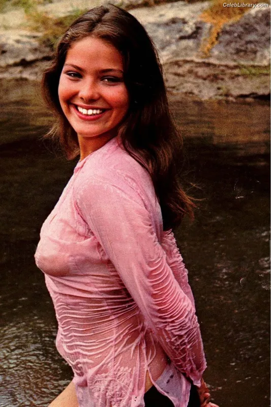 Ornella Muti photo 1 of 36