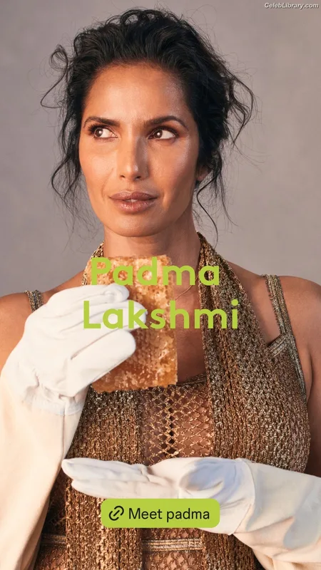 Padma Lakshmi photo 8 of 383