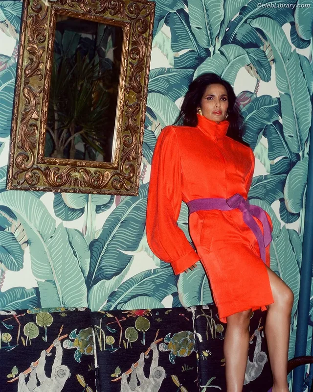 Padma Lakshmi photo 1 of 383