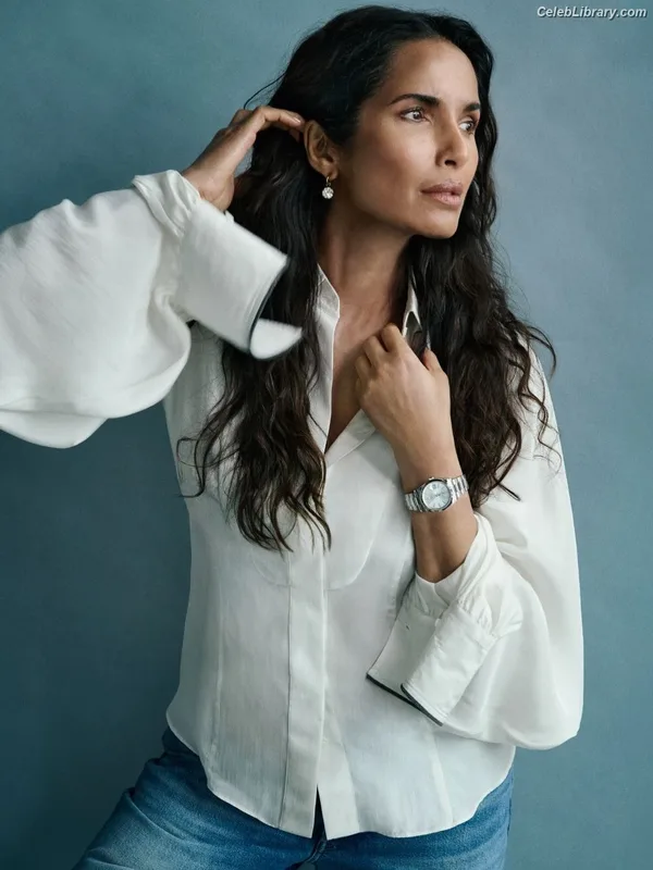 Padma Lakshmi photo 3 of 383