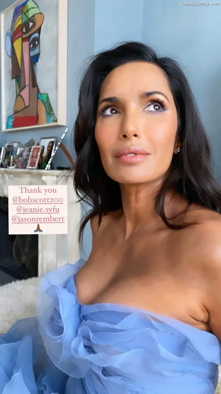 Padma Lakshmi photo 10 of 383