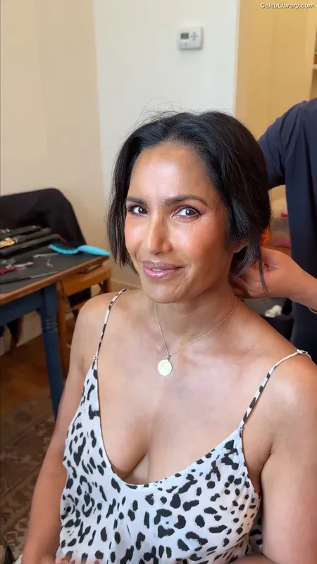 Padma Lakshmi photo 17 of 383
