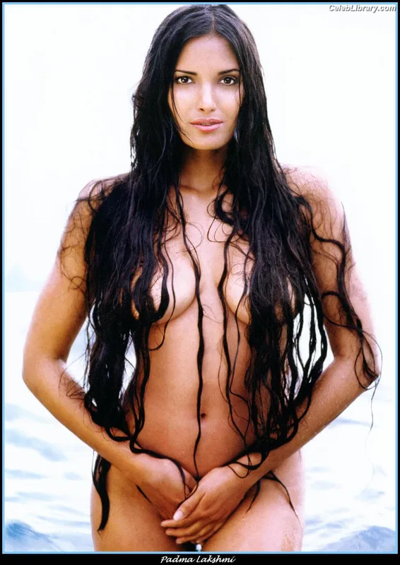 Padma Lakshmi photo 2 of 383