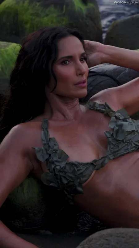 Padma Lakshmi photo 9 of 383