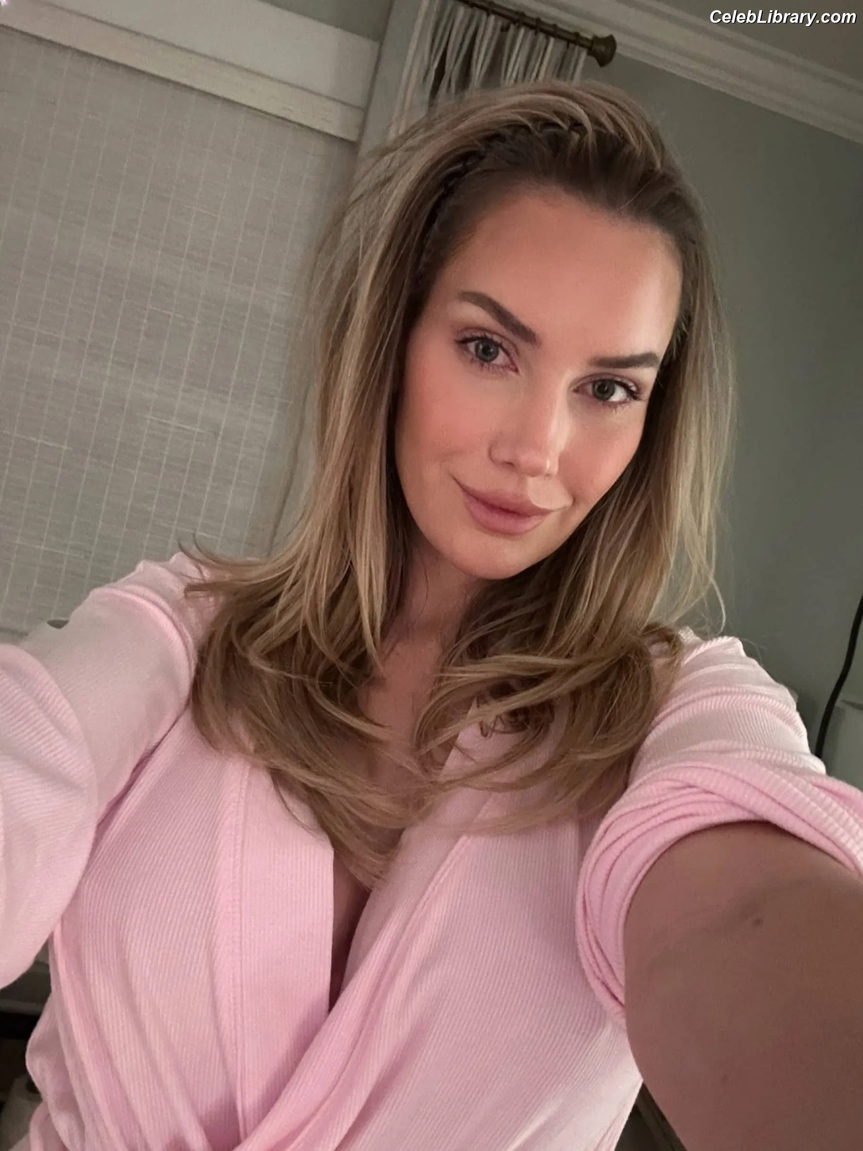Paige Spiranac photo 6 of 3545