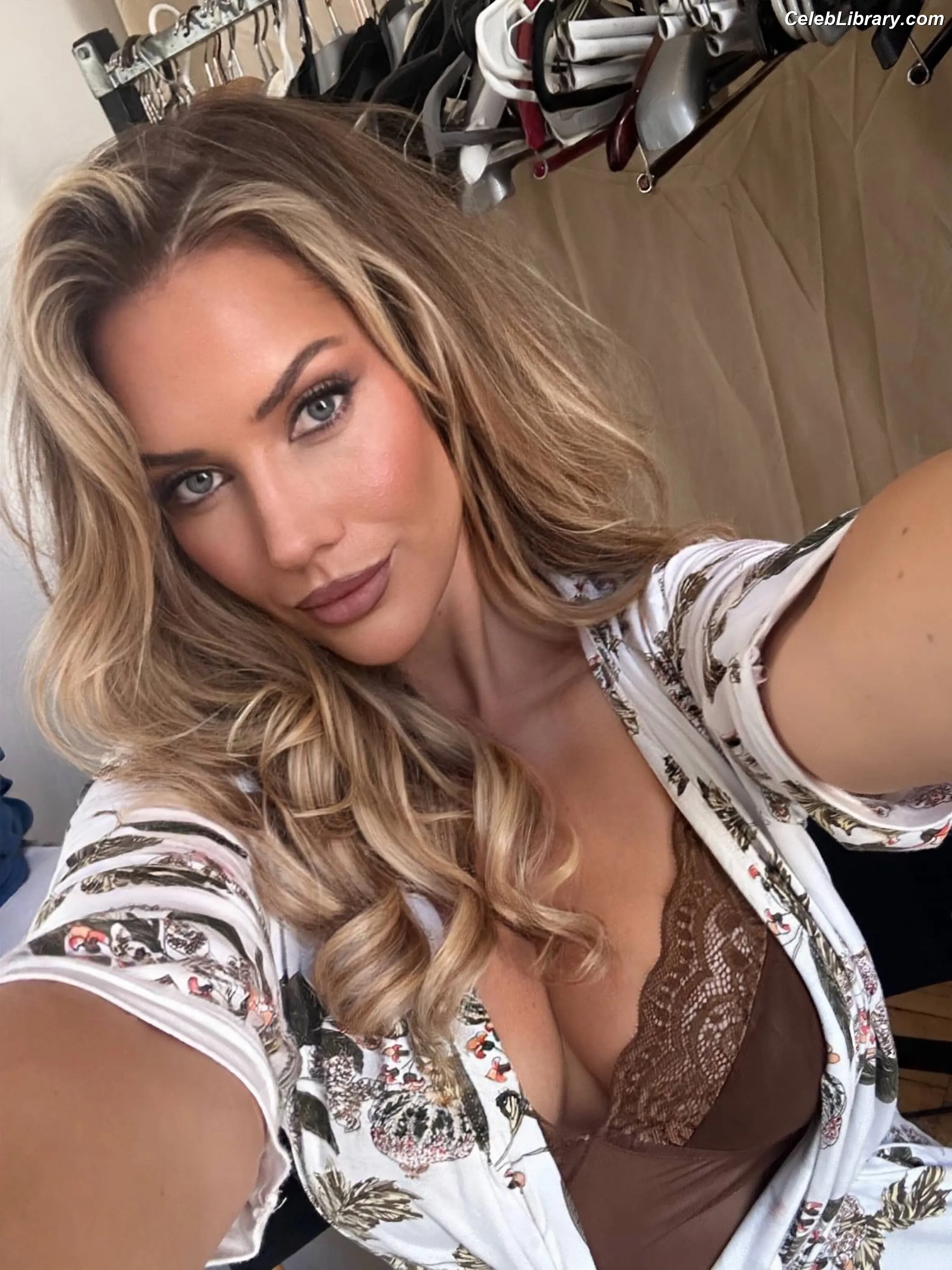 Paige Spiranac photo 2 of 3545