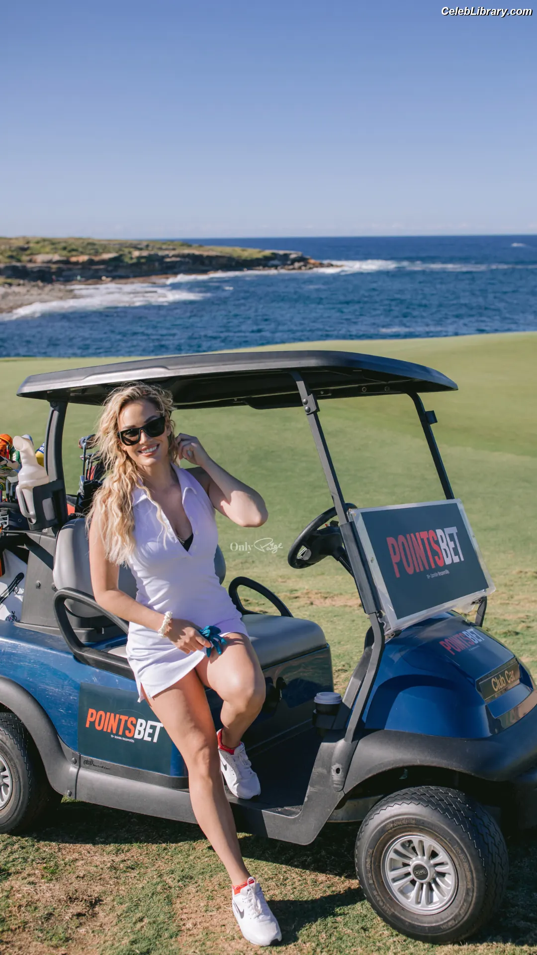 Paige Spiranac photo 1 of 3545
