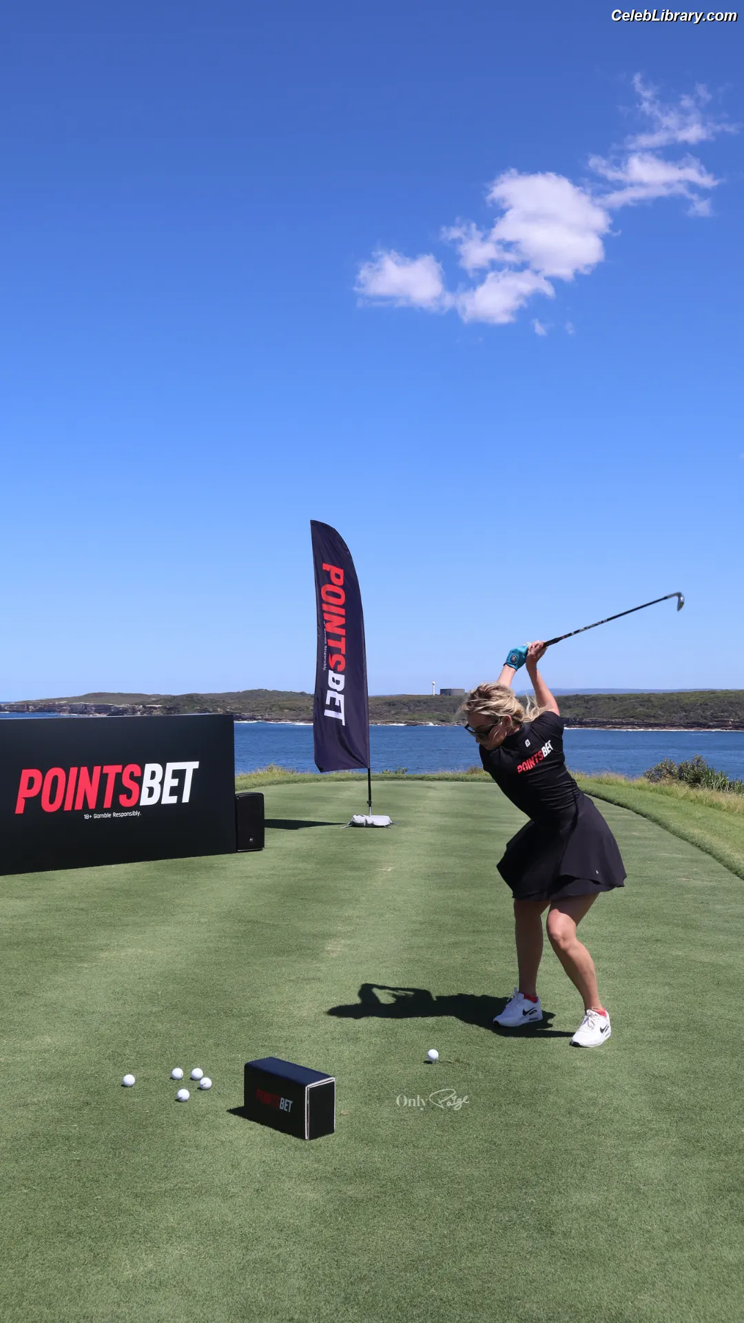 Paige Spiranac photo 17 of 3545