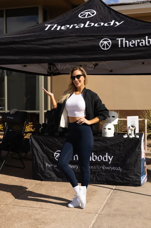 Paige Spiranac photo 21 of 4620