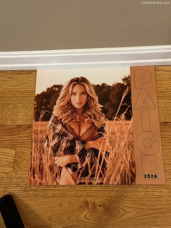 Paige Spiranac photo 24 of 4620