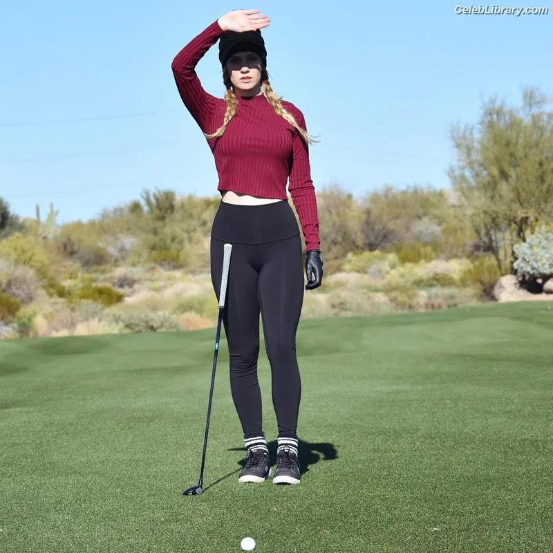 Paige Spiranac photo 23 of 4620