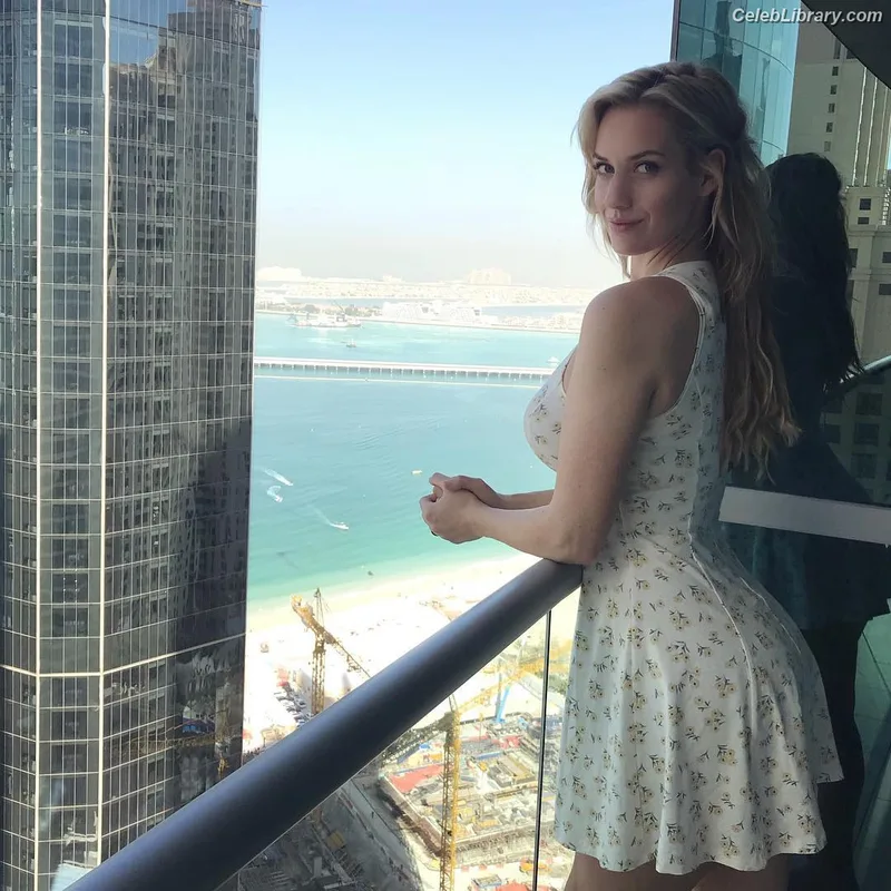 Paige Spiranac photo 12 of 4620