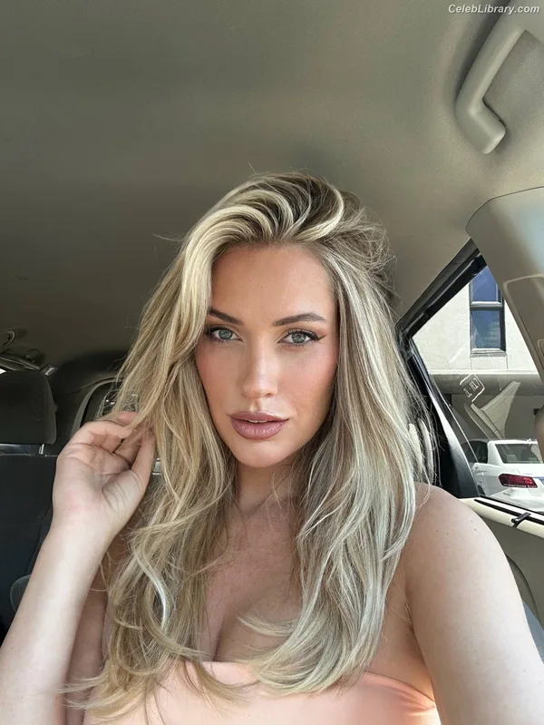 Paige Spiranac photo 5 of 4620