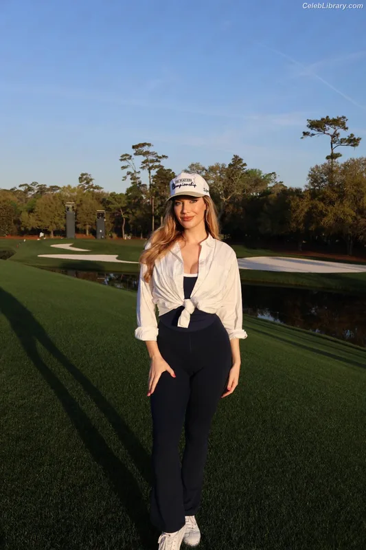 Paige Spiranac photo 3 of 4620