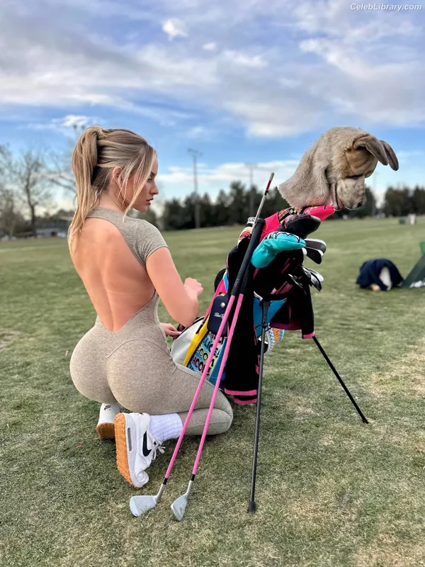 Paige Spiranac photo 12 of 4620