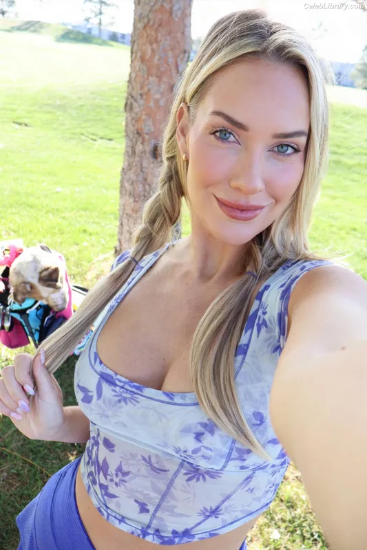 Paige Spiranac photo 8 of 4620