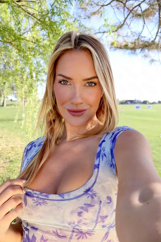 Paige Spiranac photo 18 of 4620