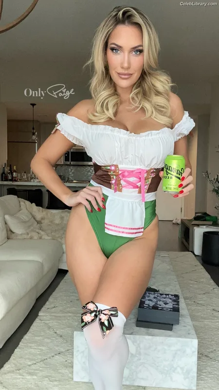 Paige Spiranac photo 17 of 4620