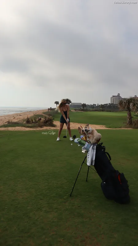 Paige Spiranac photo 23 of 4620