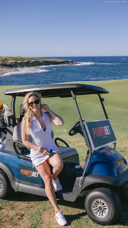 Paige Spiranac photo 20 of 4620