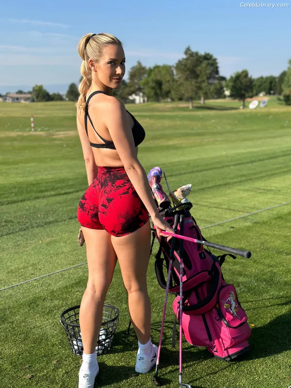 Paige Spiranac photo 17 of 4620