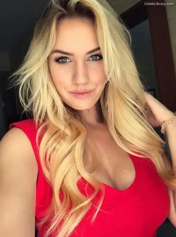 Paige Spiranac photo 17 of 4620