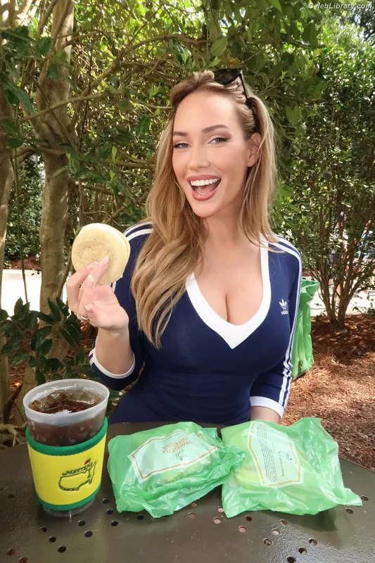Paige Spiranac photo 16 of 4620