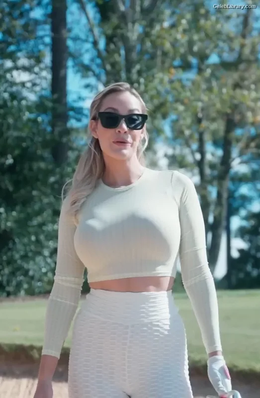 Paige Spiranac photo 17 of 4620